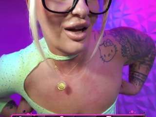 Live webcam model tamaramilano on Soda Cams