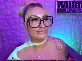 Live webcam model tamaramilano on Soda Cams