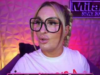 Live webcam model tamaramilano on Soda Cams