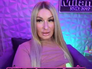 Live webcam model tamaramilano on Soda Cams