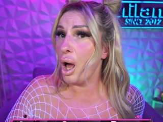 Live webcam model tamaramilano on Soda Cams