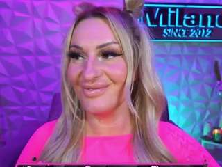 Live webcam model tamaramilano on Soda Cams