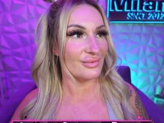 Live webcam model tamaramilano on Soda Cams