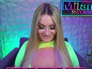 Live webcam model tamaramilano on Soda Cams