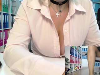 Passionate blonde live cam preview