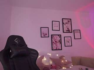 michellesanz webcam model