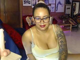 venussex's CamSoda show and profile