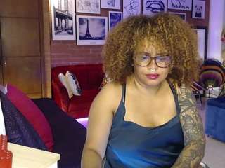 venussex's CamSoda show and profile