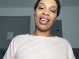 carmelbunny Live Webcam on CamSoda