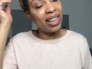 carmelbunny Live Webcam on CamSoda