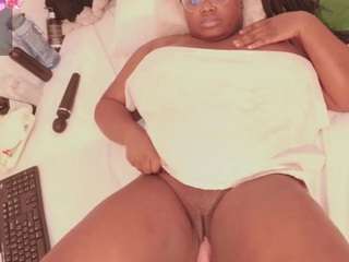 aishaale webcam