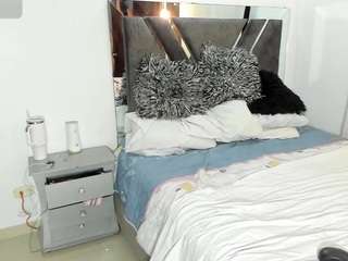 alizehorny Live Webcam on CamSoda