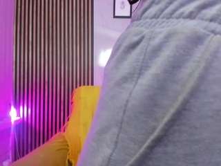 sophia-stuart's CamSoda show and profile