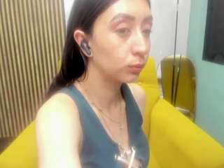 sophia-stuart live cam profile