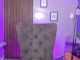 Live cam show with sophia-stuart