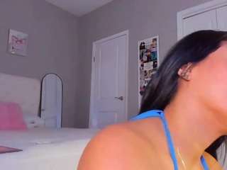 kloewandan's CamSoda show and profile