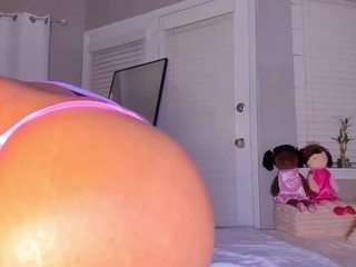 Live webcam model kloewandan on Soda Cams