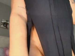 Live webcam model kloewandan on Soda Cams