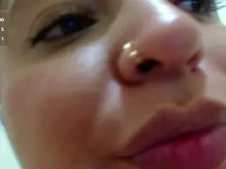 niavasquez's live chat room