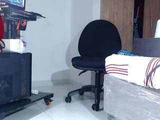 isahotlatin Live Webcam on CamSoda