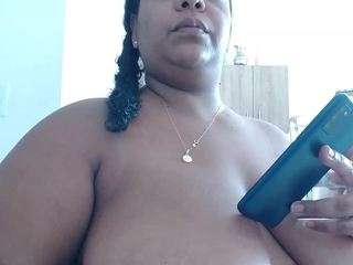 isahotlatin live webcam show