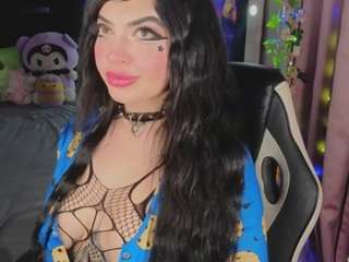 QueenLamia live cam preview